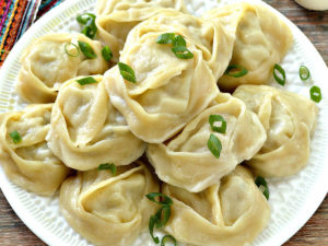Манты с говядиной и свининой